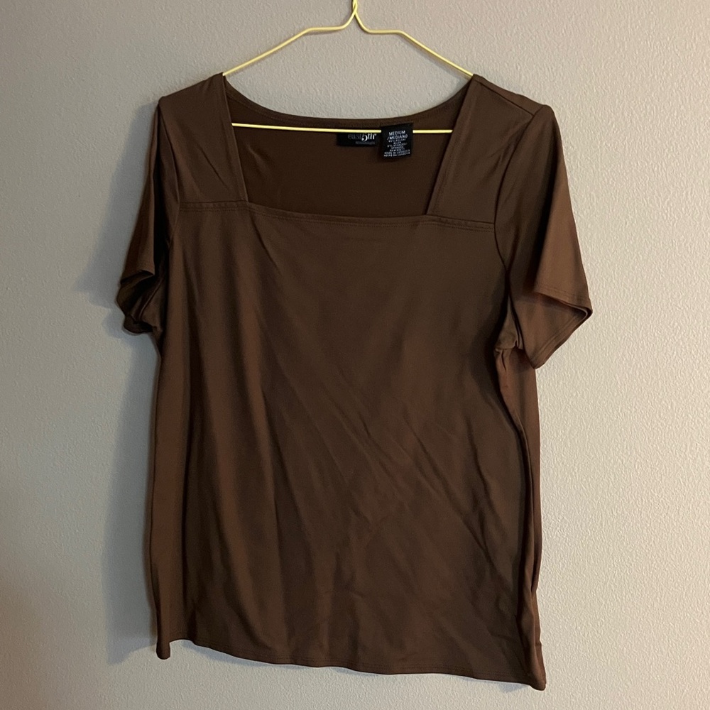 East Fifth brown size medium top square neck